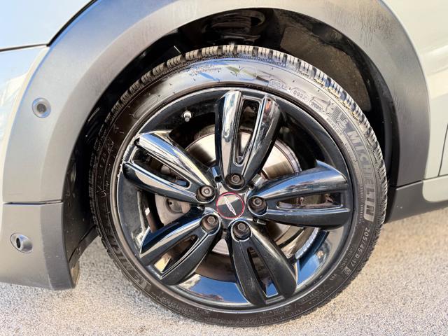 MINI Cooper SD 2.0 Cooper SD JHON COOPER WORKS aut. 5 porte, del 2018, 160.000 km, in vendita a Qualiano (NA)