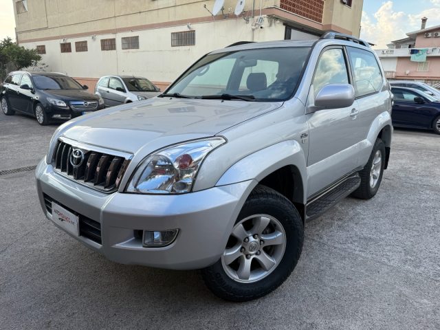 Toyota Land Cruiser 3.0 D-4D 16V cat 3 porte Sol usato a SCALEA