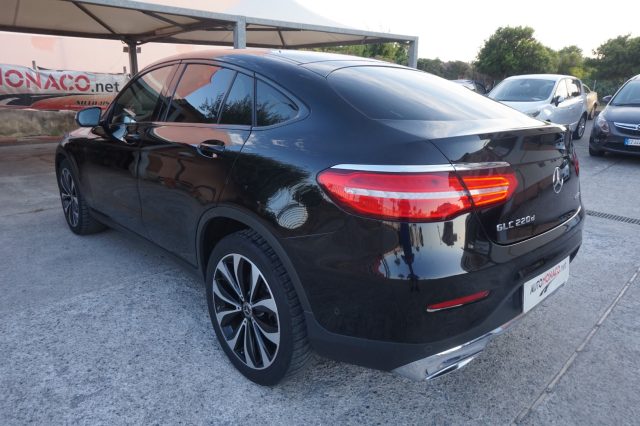 Mercedes-Benz GLC 220 d 4Matic Coupé Sport - foto 4 di 4