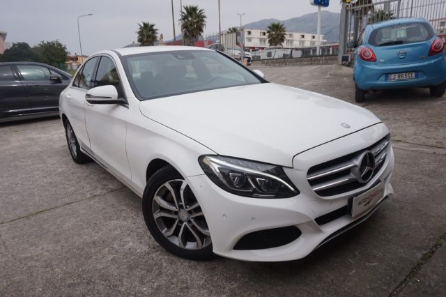 Mercedes-Benz C 220 d Auto Sport - foto 3 di 4