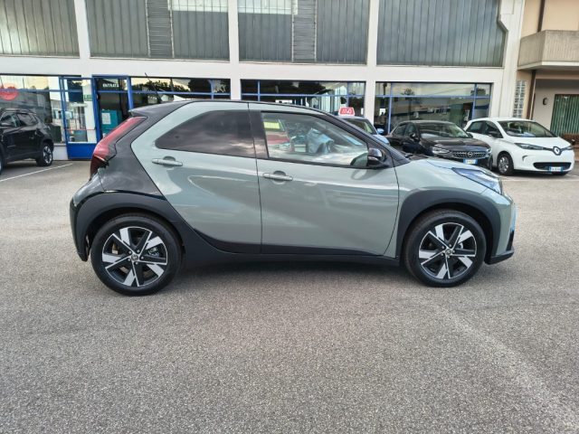 Toyota Aygo X 1.5 Hybrid 115 CV 5 porte Icon - foto 4 di 4