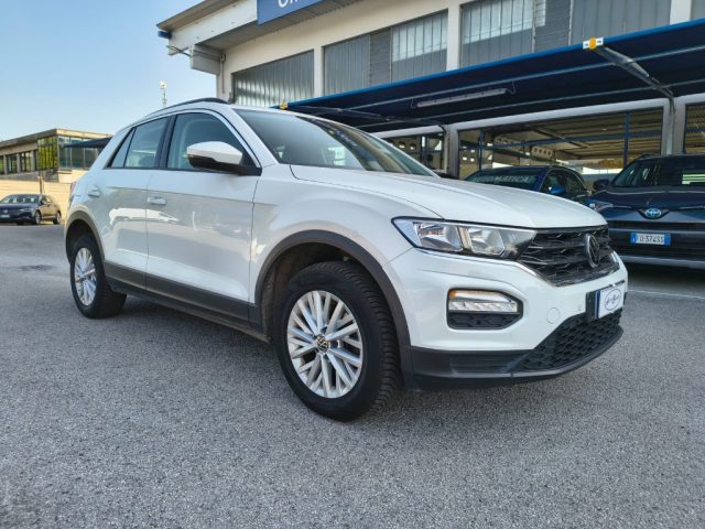 Volkswagen T-Roc 1.0 TSI Life - foto 2 di 4