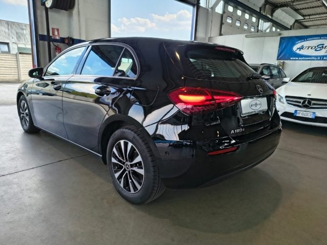 Mercedes-Benz A 180 d Automatic Advanced - foto 3 di 4