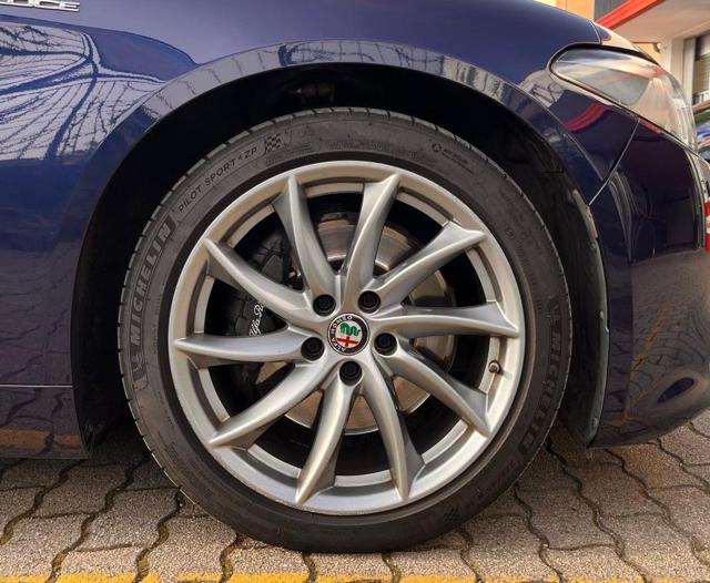 Alfa Romeo Giulia 2.2 Turbodiesel 210 CV AT8 AWD Q4 Veloce usato a CAORLE