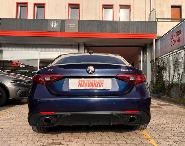 Alfa Romeo Giulia 2.2 Turbodiesel 210 CV AT8 AWD Q4 Veloce - foto 4 di 4