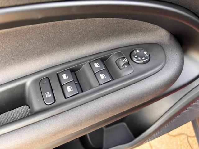 Alfa Romeo Junior 1.2 136 CV Hybrid eDCT6 Speciale nuovo a CAORLE