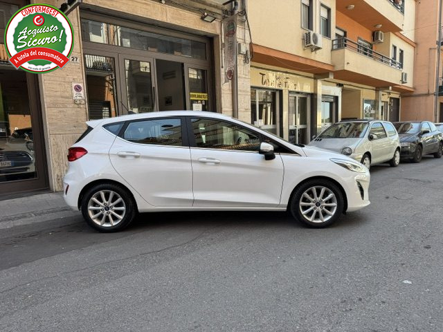 Ford Fiesta 1.5 EcoBlue 5 porte Titanium - foto 2 di 4