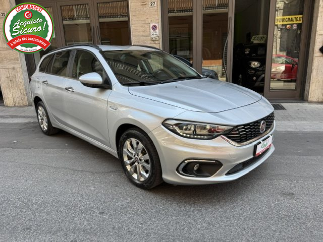 Fiat Tipo 1.3 Mjt S&S SW Lounge - foto 2 di 4