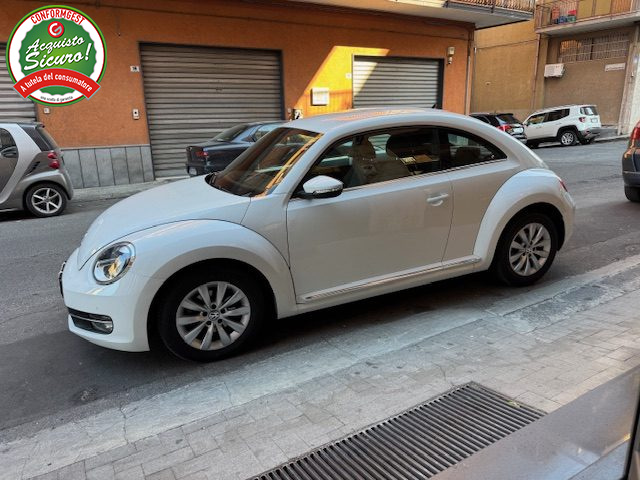 Volkswagen Maggiolino 1.6 TDI Design - foto 3 di 4