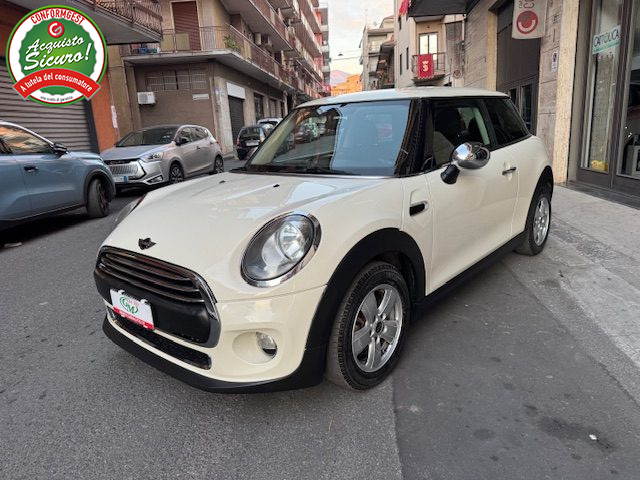 MINI One Cooper 1.5 One D - foto 4 di 4