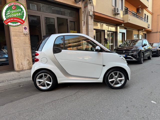 smart forTwo 800 coup� passion cdi For Two - foto 2 di 4