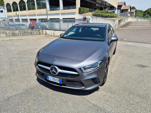 Mercedes-Benz A 180 d Business usato a MEDESANO
