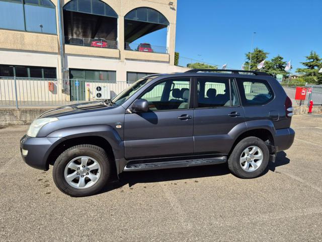 Toyota Land Cruiser 3.0 D-4D 16V cat 5 porte Sol Aut. - foto 3 di 4