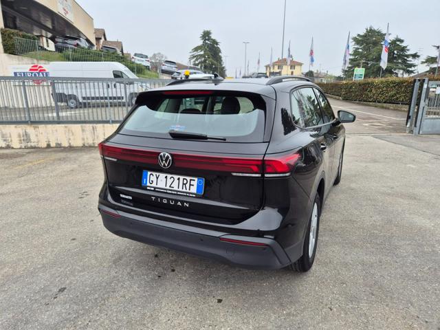 Volkswagen Tiguan 2.0 TDI 150 CV DSG Life usato a MEDESANO
