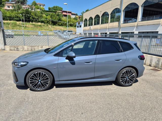 BMW 218 d Active Tourer Msport - foto 3 di 4