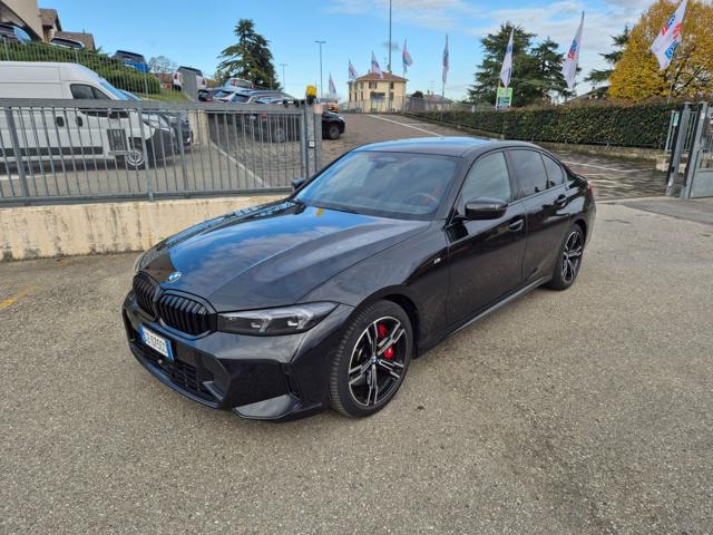 BMW 320 d 48V xDrive Msport Pro - foto 2 di 4
