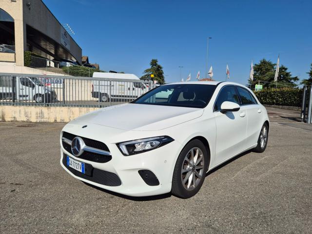 Mercedes-Benz A 180 Automatic Sport - foto 2 di 4