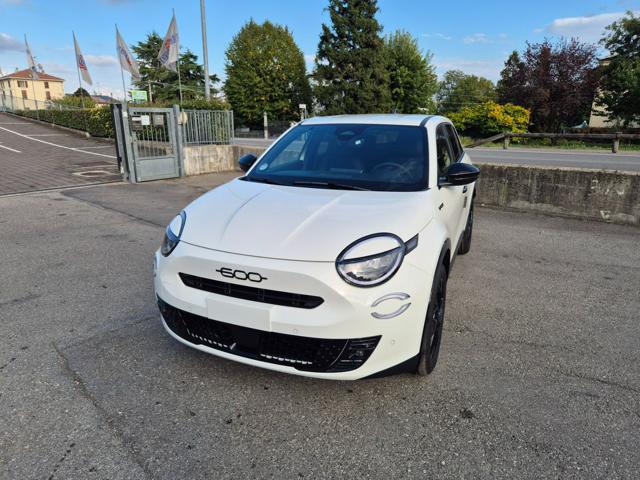 Fiat 600 1.2 hybrid Sport 145cv auto, del 2026, in vendita a Medesano (PR)