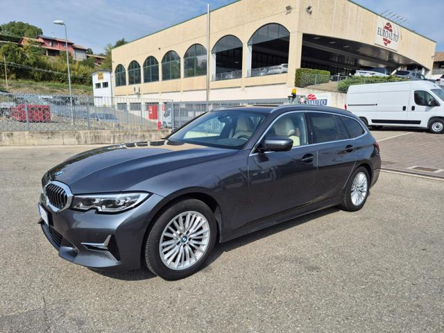 BMW 318 d Touring Luxury Aut. - foto 2 di 4