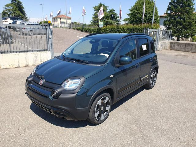 Fiat Pandina 1.0 FireFly 65 CV Hybrid Cross, del 2026, in vendita a Medesano (PR)