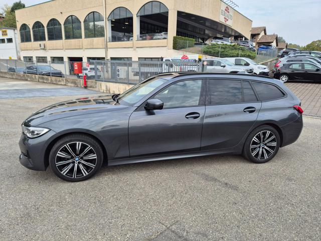 BMW 320 d 48V xDrive Touring Sport - foto 3 di 4