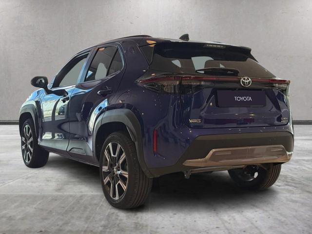 Toyota Yaris Cross 1.5 Hybrid 130 CV 5p. E-CVT AWD-i Lounge - foto 3 di 4