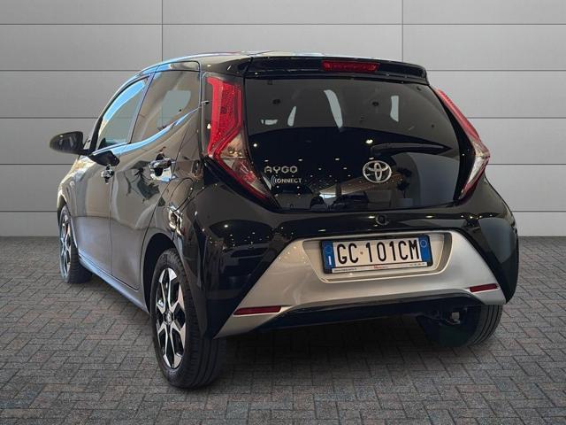 Toyota Aygo Connect 1.0 VVT-i 72CV 5 porte x-business - foto 4 di 4