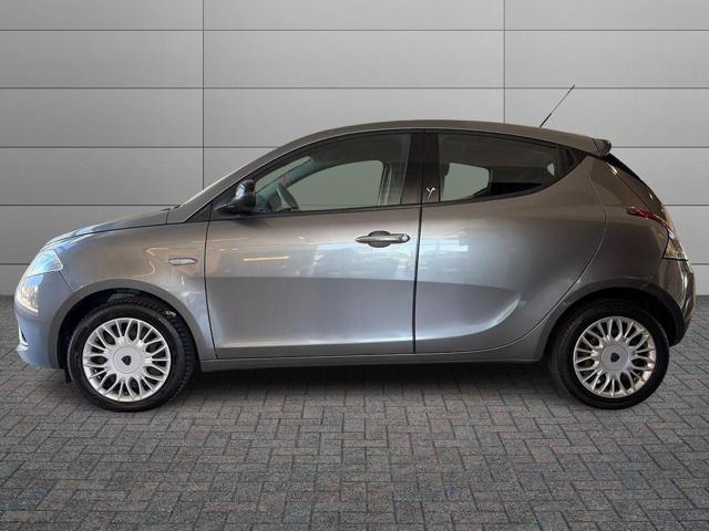 Lancia Ypsilon 1.3 MJT 16V 95 CV 5 porte S&S Gold - foto 2 di 4