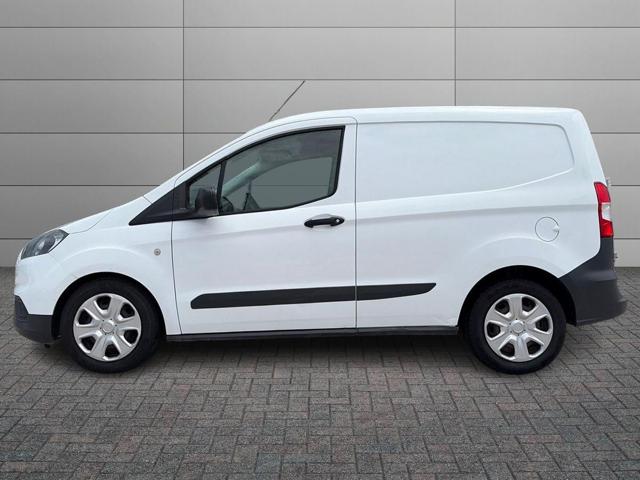 Ford Tourneo Courier 1.5 TDCI 75 CV Plus - foto 2 di 4