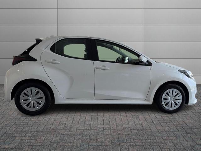 Toyota Yaris 1.0 5 porte Active - foto 3 di 4