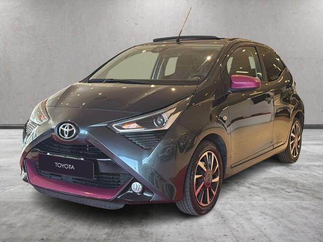 Toyota Aygo Connect 1.0 VVT-i 72 CV 5 porte x-wave usato a SASSARI