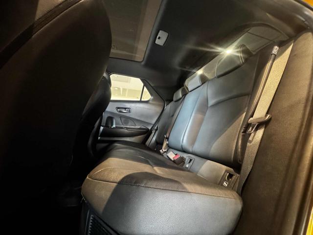 Toyota C-HR 2.0 PHEV Lounge Premiere, del 2024, 22.807 km, in vendita a Sassari (SS)
