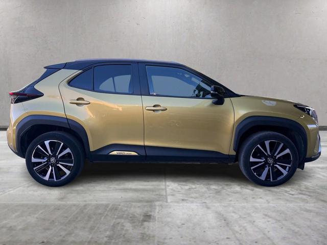 Toyota Yaris Cross 1.5 Hybrid 5p. E-CVT AWD-i Premiere - foto 3 di 4