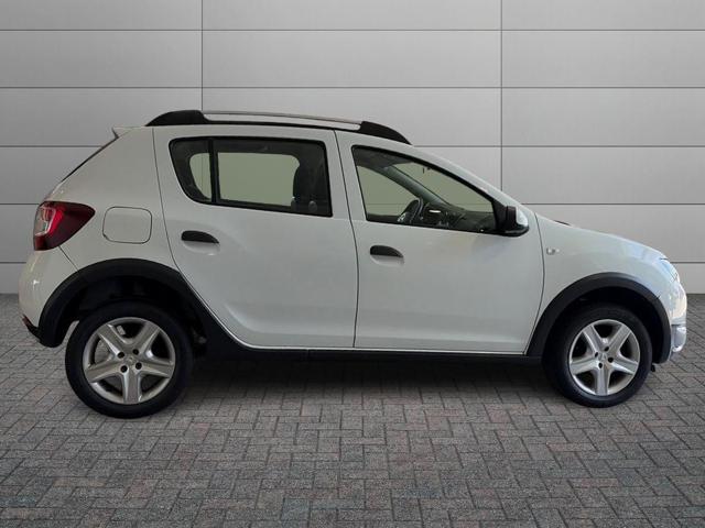 Dacia Sandero Stepway 1.5 dCi 8V 90CV Start&Stop - foto 3 di 10
