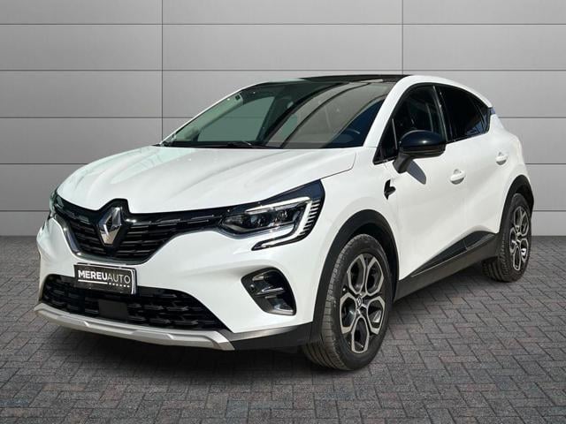 Renault Captur Full Hybrid E-Tech 145 CV Techno, del 2022, 49.847 km, in vendita a Sassari (SS)
