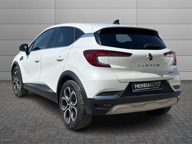 Renault Captur Full Hybrid E-Tech 145 CV Techno - foto 4 di 10