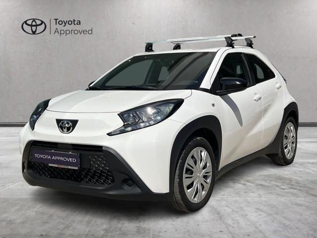 Toyota Aygo X 1.0 VVT-i 72 CV 5 porte Active S-CVT, del 2025, 18.853 km, in vendita a Sassari (SS)