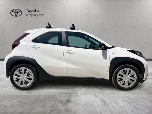 Toyota Aygo X 1.0 VVT-i 72 CV 5 porte Active S-CVT - foto 4 di 11