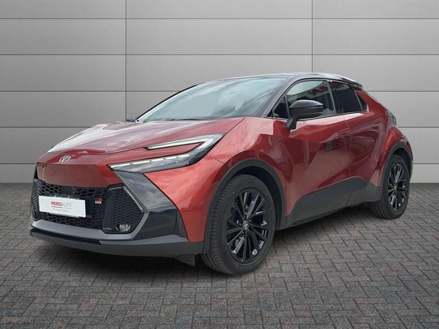 Toyota C-HR 2.0 PHEV GR Sport, del 2025, 30.000 km, in vendita a Sassari (SS)