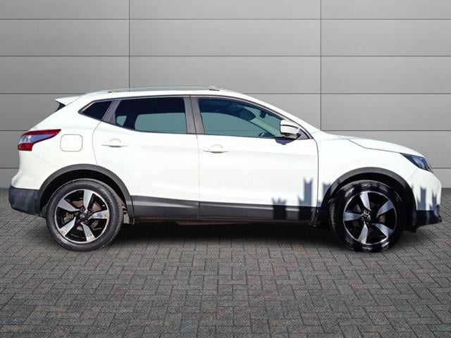 Nissan Qashqai 1.5 dCi Tekna - foto 3 di 4