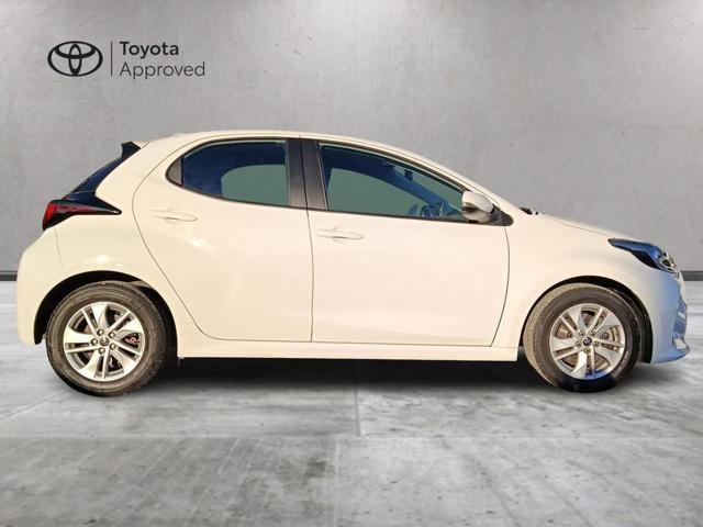 Toyota Yaris 1.5 Hybrid 5 porte Active - foto 3 di 4