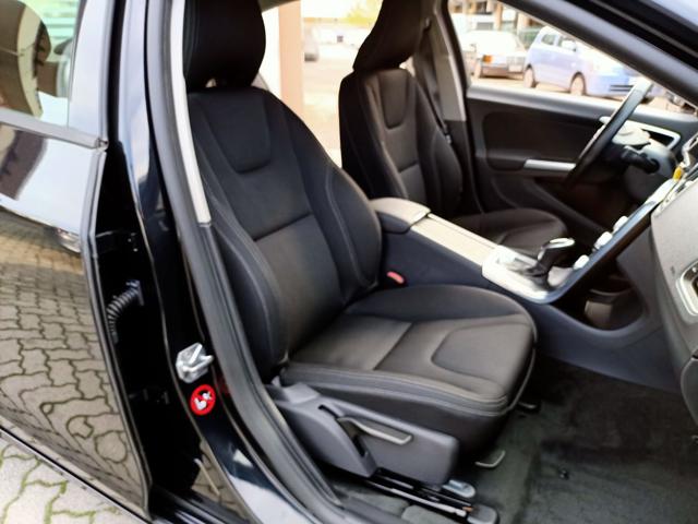 Volvo S60 D2 Powershift Kinetic usato a QUARTO D ALTINO