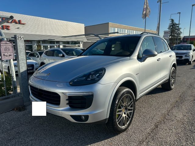 Porsche Cayenne 3.0 S E-Hybrid 333 CV - foto 3 di 4