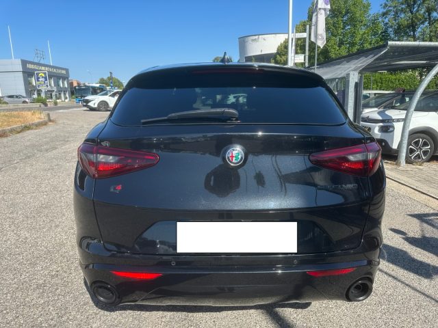 Alfa Romeo Stelvio 2.2 Veloce 210 CV AT8 Q4 Black Edition - foto 4 di 4
