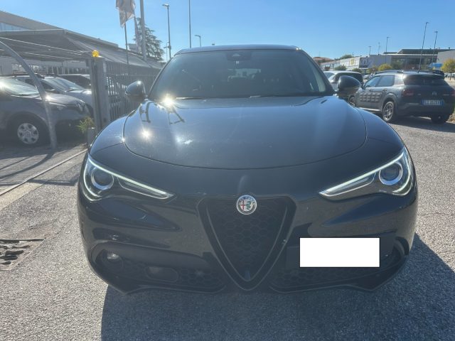 Alfa Romeo Stelvio 2.2 Veloce 210 CV AT8 Q4 Black Edition - foto 2 di 4