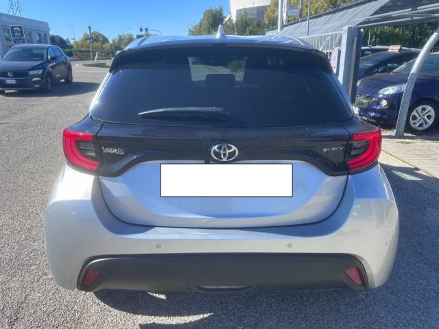 Toyota Yaris 1.5 Hybrid 5 porte Trend - foto 4 di 4