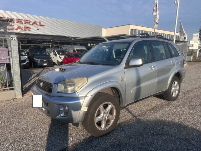 Toyota RAV 4 2.0 D-4D 115CV 5 porte - foto 3 di 4