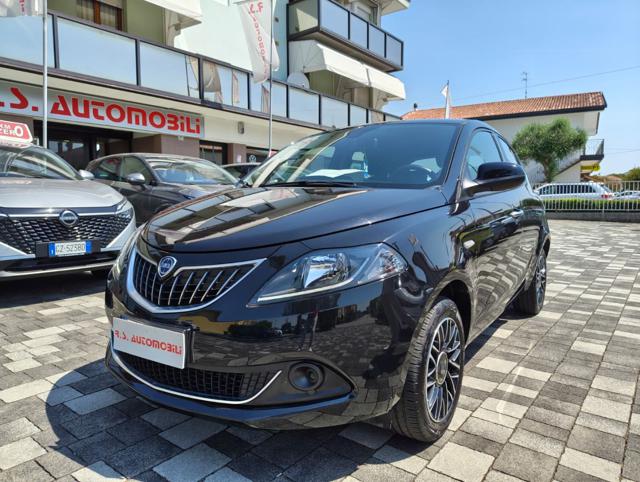 Lancia Ypsilon 1.0 FireFly 5 porte S&S Hybrid Platino usato a MIRA