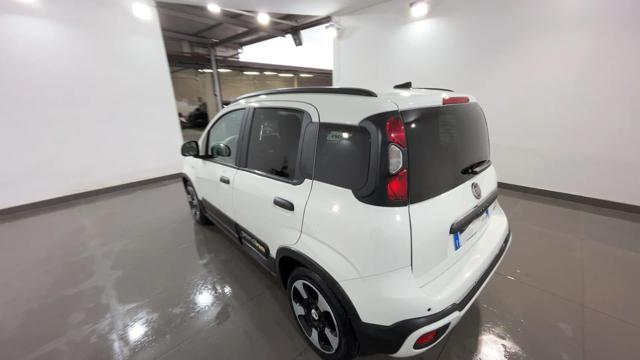 Fiat Pandina 1.0 Cross FireFly S&S 70cv Hybrid - foto 3 di 4