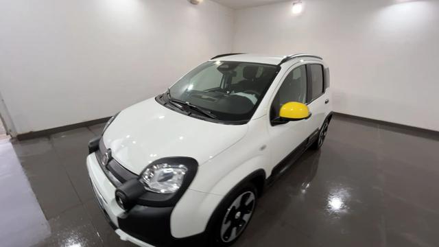 Fiat Pandina 1.0 Cross FireFly S&S 70cv Hybrid usato a MIRA